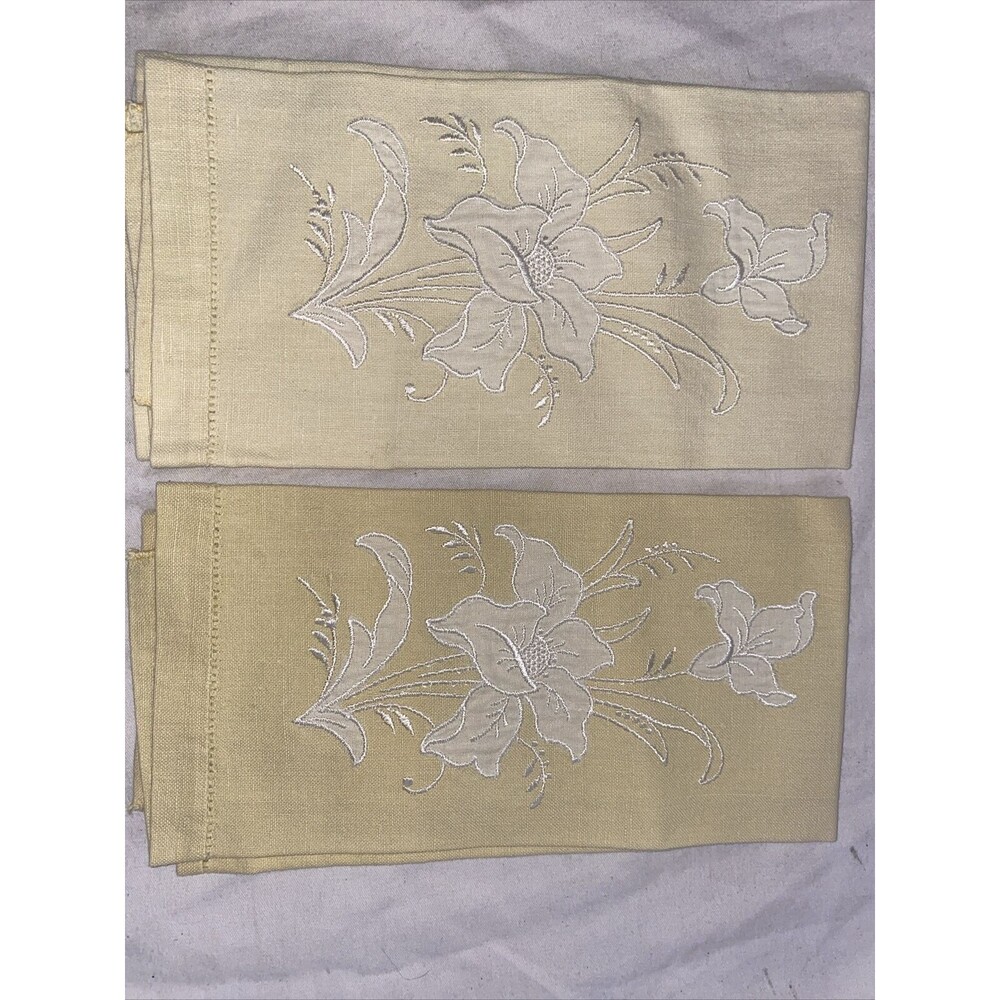 vintage linen towels Lot of 2 Bucilla Floral Applique Yellow Embroidery farm